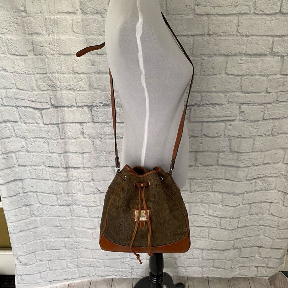 Flavi Vismano Firenze satchel w/cinch closure & one main compartment